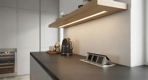 LED rasvjeta i ugradna utičnica